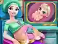 Mchezo Ice Queen Pregnant Check-Up online