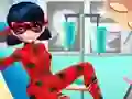 Mchezo Dotted Girl Ambulance For Superhero online