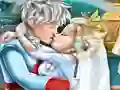 Mchezo Ice Queen Wedding Kiss online