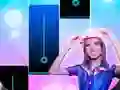 Mchezo Ana emilia Piano Tiles online
