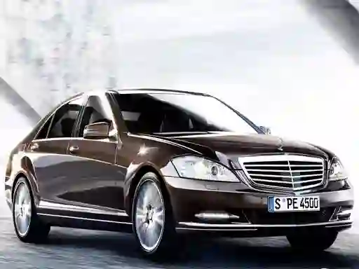 Mchezo Luxury Sedan Suzzle online