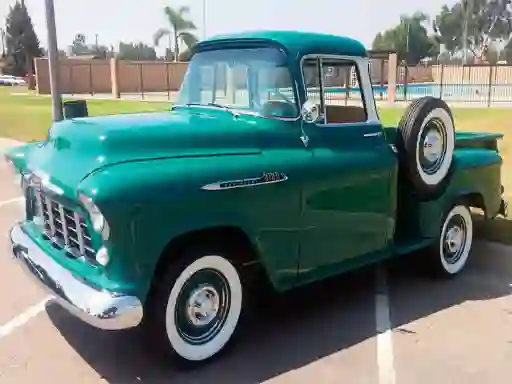 Mchezo Classic Trucks Puzzle online