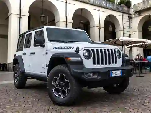Mchezo Jeep Wrangler 4xe Slide online